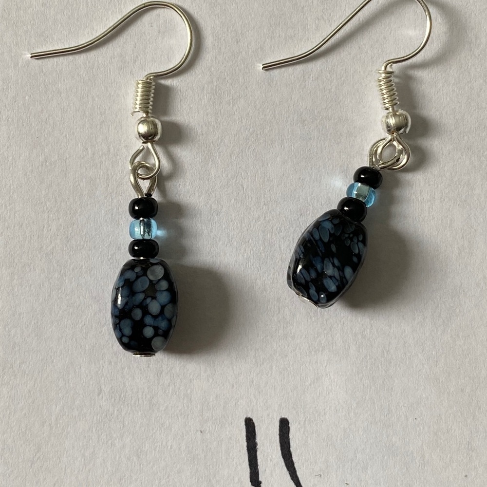 Various earrings - Picture 13 of 14